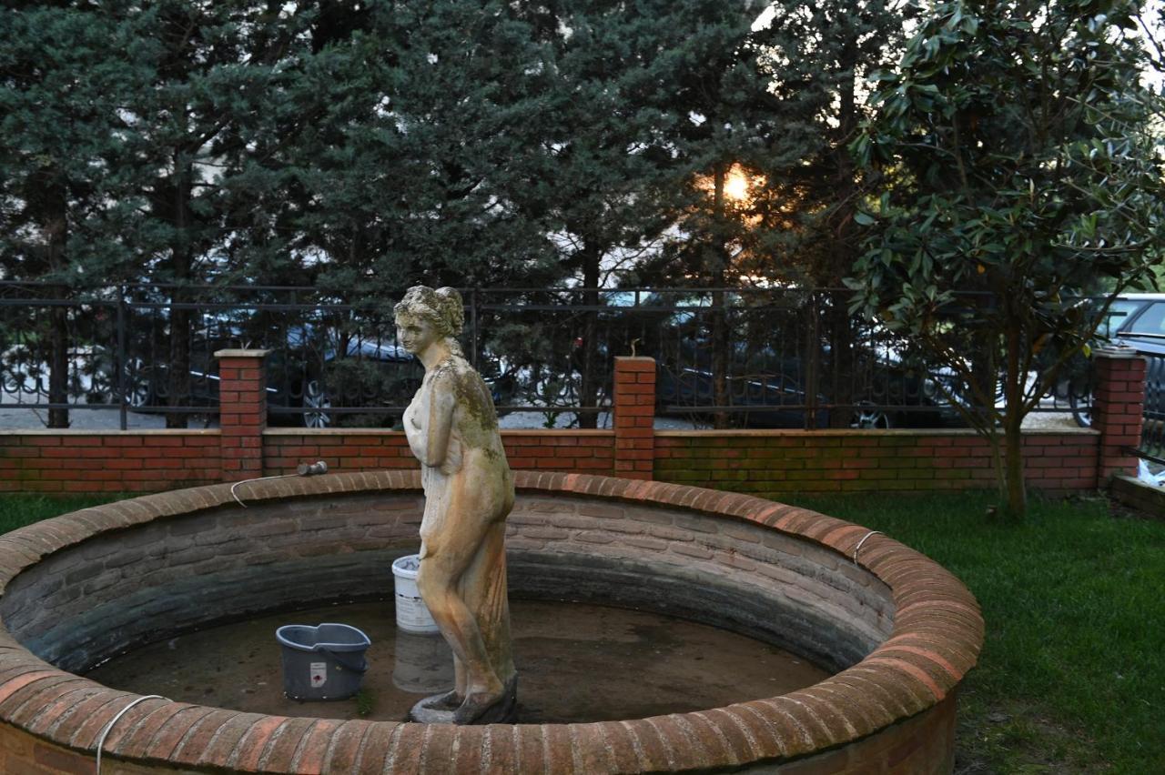 Hotel Onufri Golem  Bagian luar foto