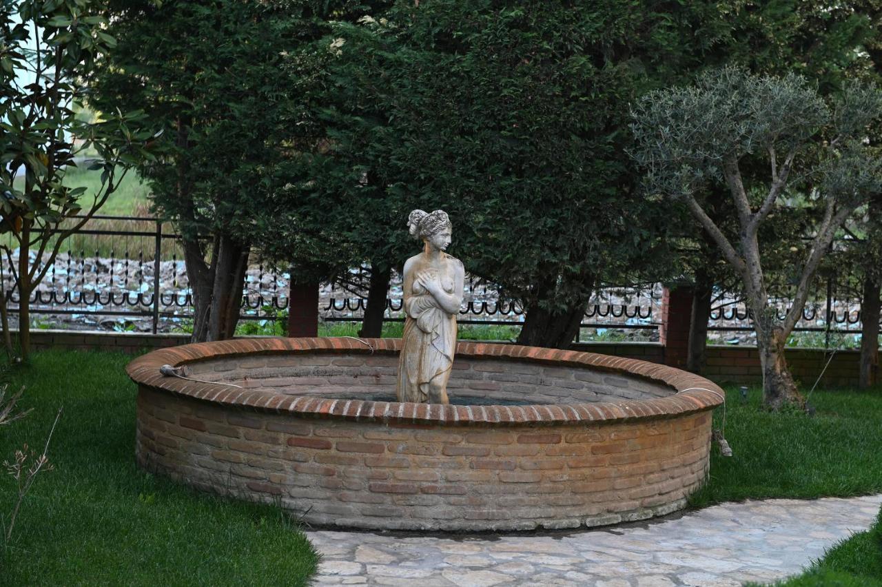 Hotel Onufri Golem  Bagian luar foto