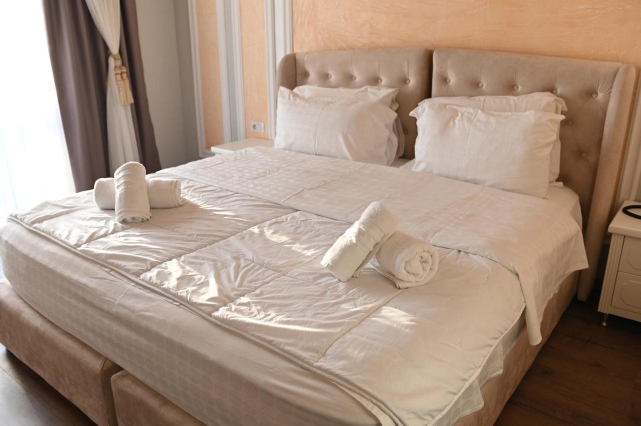 Hotel Onufri Golem  Bagian luar foto