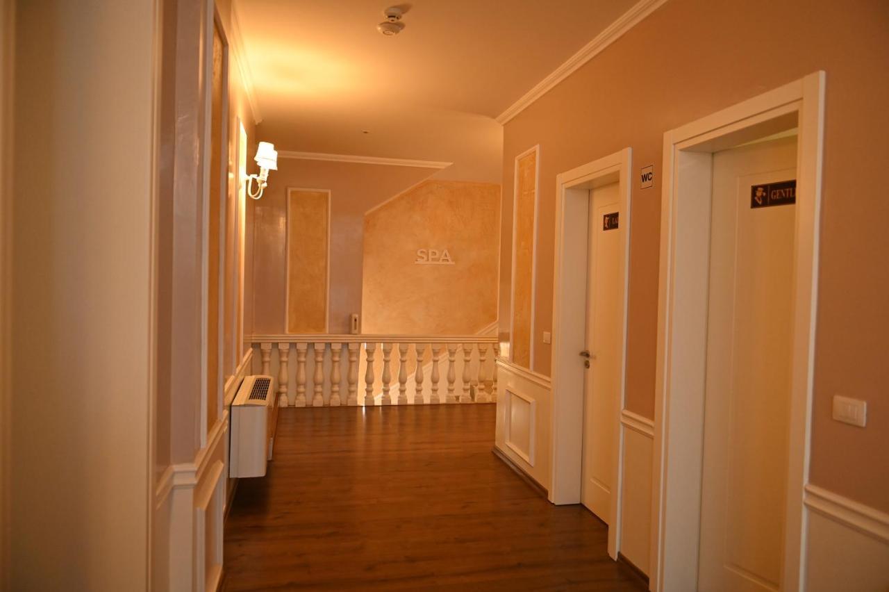 Hotel Onufri Golem  Bagian luar foto
